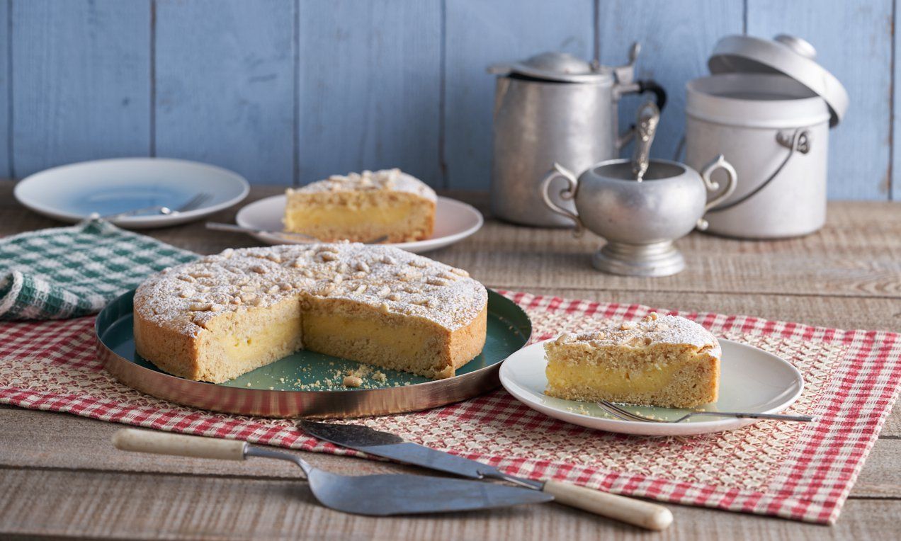 Ricetta Torta della nonna senza burro - Paneangeli | Torta Della Nonna Rezept