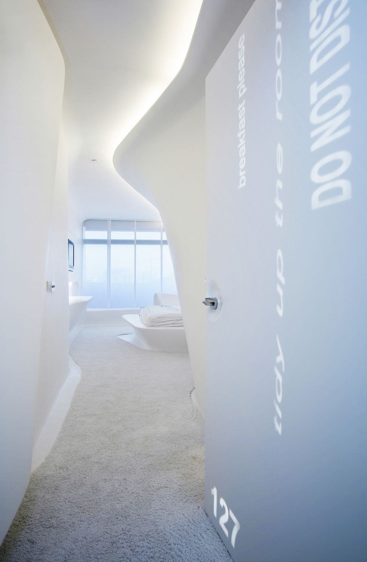 Zaha Hadid\'s Futuristic Floor at Silken Puerta... Zaha Hadid\'s Futuristic Floor at Silken Puerta...