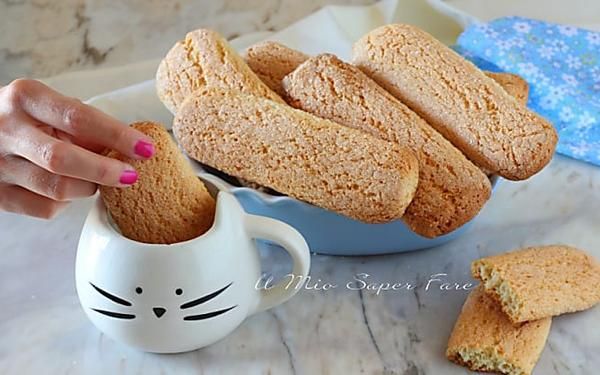Biscotto da inzuppo ricetta antica con o senza ammoniaca Italian Cookie Recipes, Best Italian Recipes, Italian Cookies, Italian Desserts, Mini Desserts, Soft Biscotti Recipe, Biscotti Cookies, Coffee Cookies, Yummy Cookies
