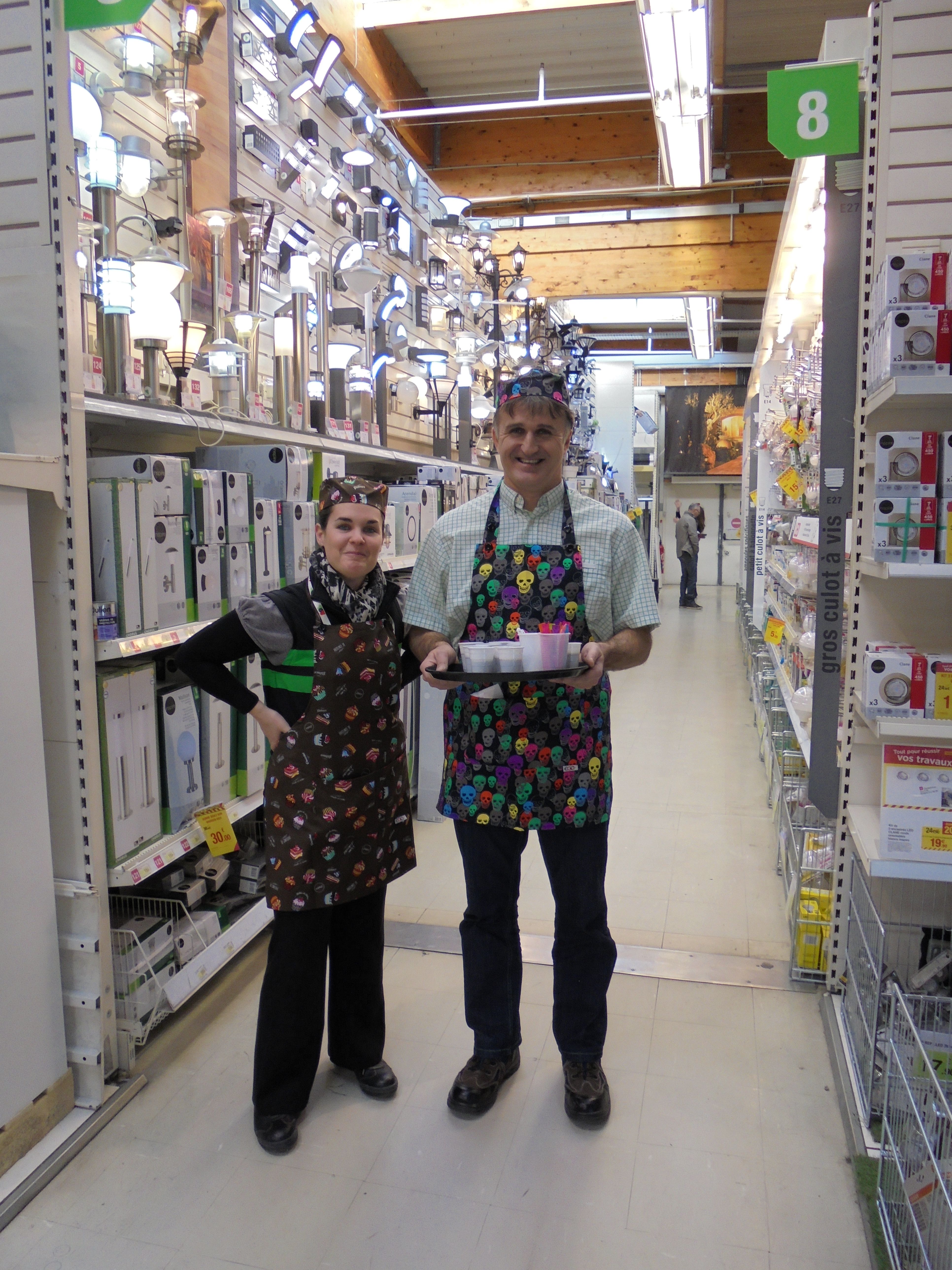 accueil cafe pour nos clients accueil cafe client matin service satisfaction leroymerlin trignac leroymerlintrignac l loire atlantique equipe magasin