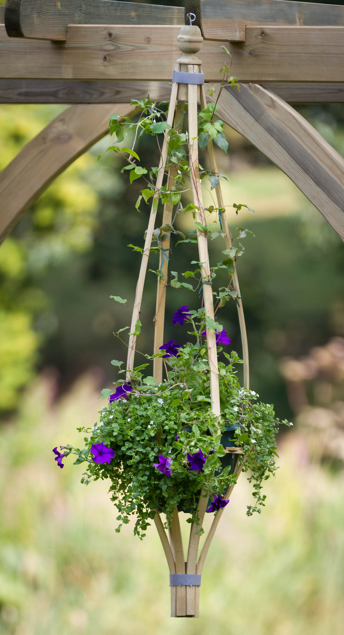 Hanging basket | Buy plant pots, Hanging baskets, Wooden garden planters