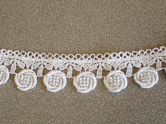 NEW GUIPURE LACE TRIM RIBBON WHITE 2CM WIDE SEWING CRAFTING 2 YARDS