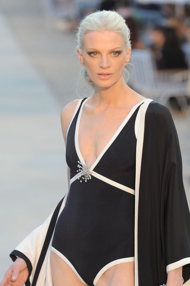 kristen mcmenamy chanel resort 2012 often imitated kristen mcmenamy chanel resort 2012 often imitated