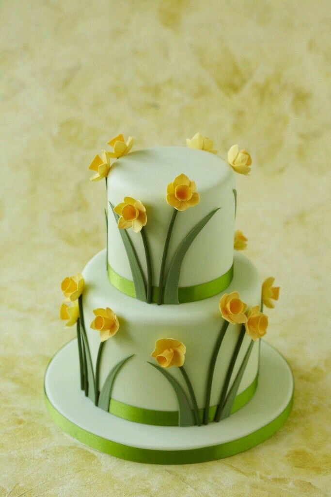 Facebook Daffodil cake, Spring cake, Cake decorating Facebook Daffodil cake, Spring cake, Cake decorating