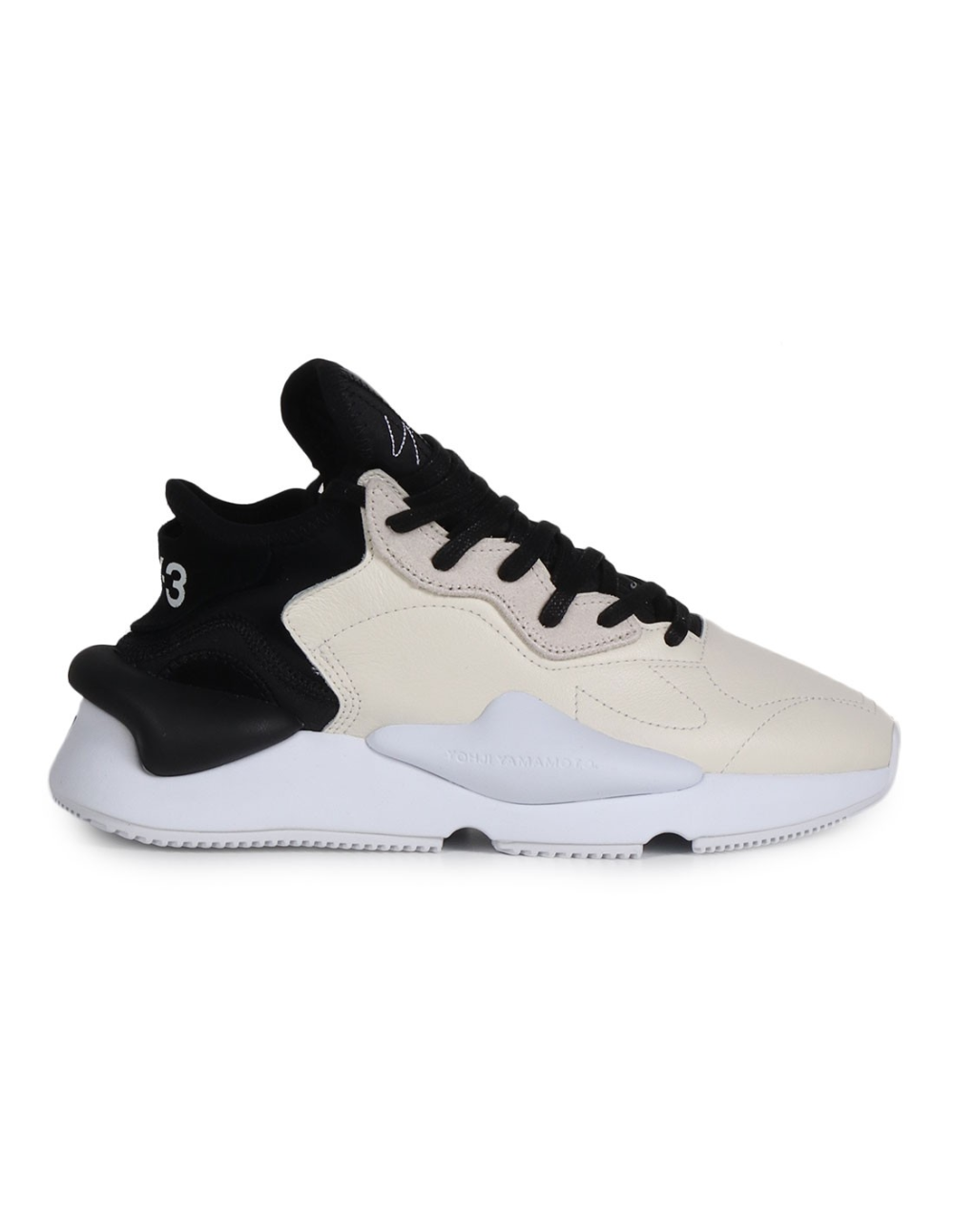 Pantalon de jogging en tricot avec 3 bandes | Talons en daim, Basket noir, Baskets