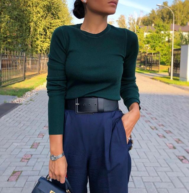 Loving the combination of emerald green and navy blue just perfect