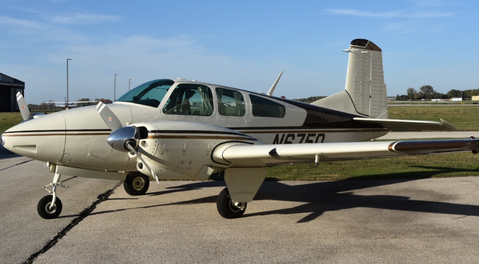 1959 Beechcraft Travel Air 95 for sale in (KUES) Waukesha, WI USA