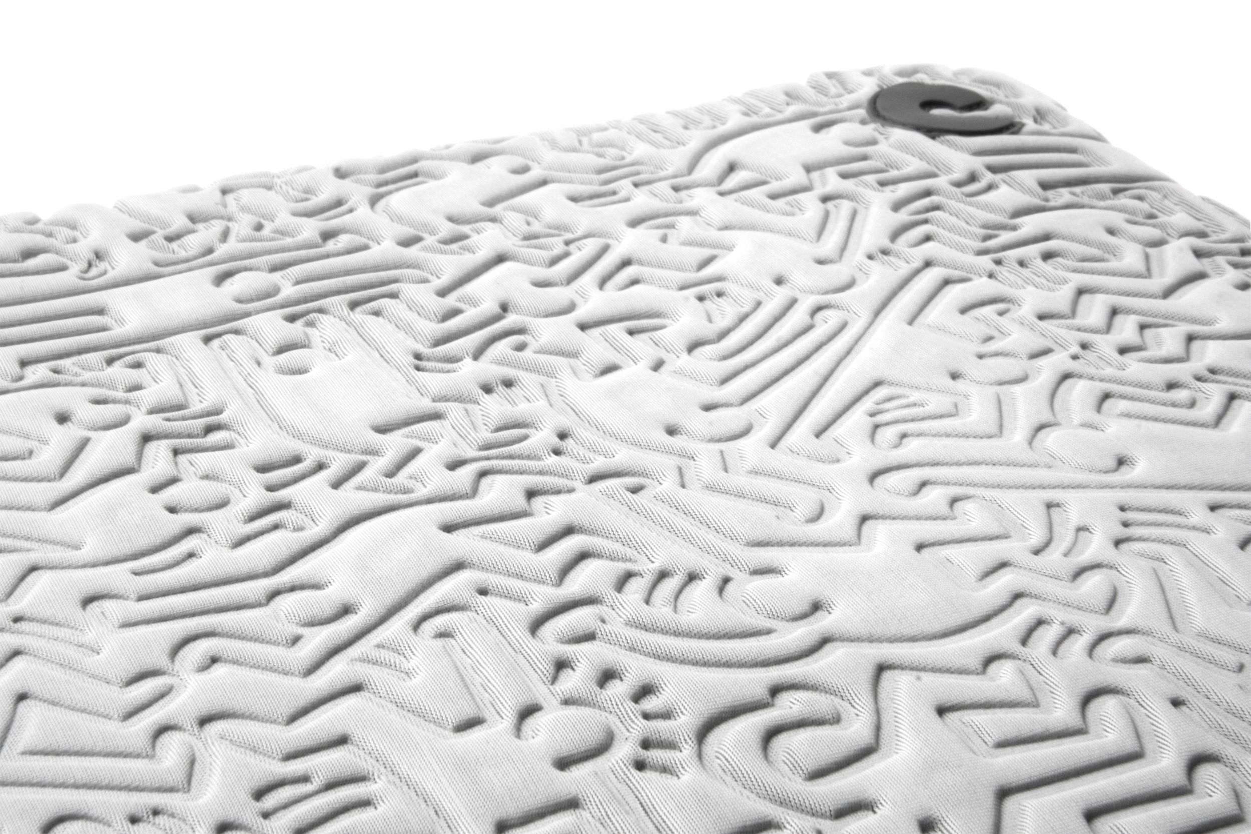 Ipad Sleeve Emboss Keith Haring People White Ipad Sleeve Emboss Keith Haring People White