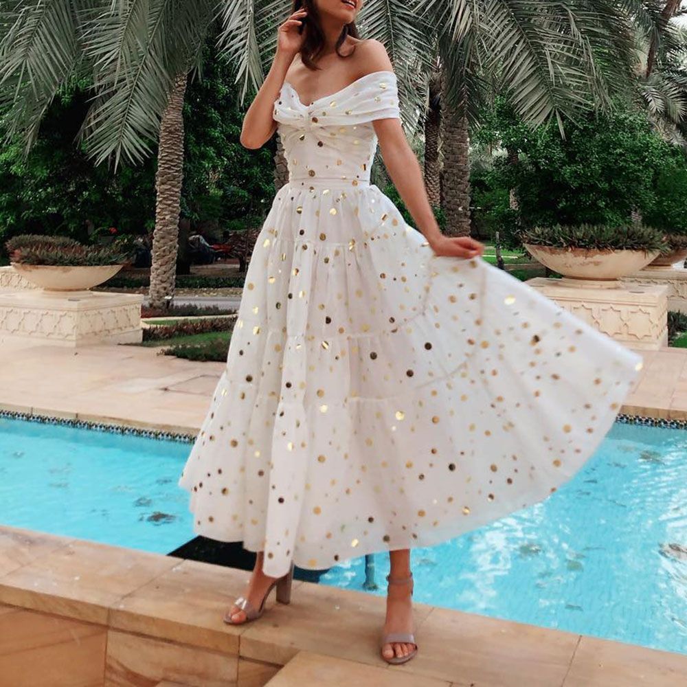 Pin auf Sexy V-Neck Maxi Vacation Dress With A Shimmering Dot Pin auf Sexy V-Neck Maxi Vacation Dress With A Shimmering Dot