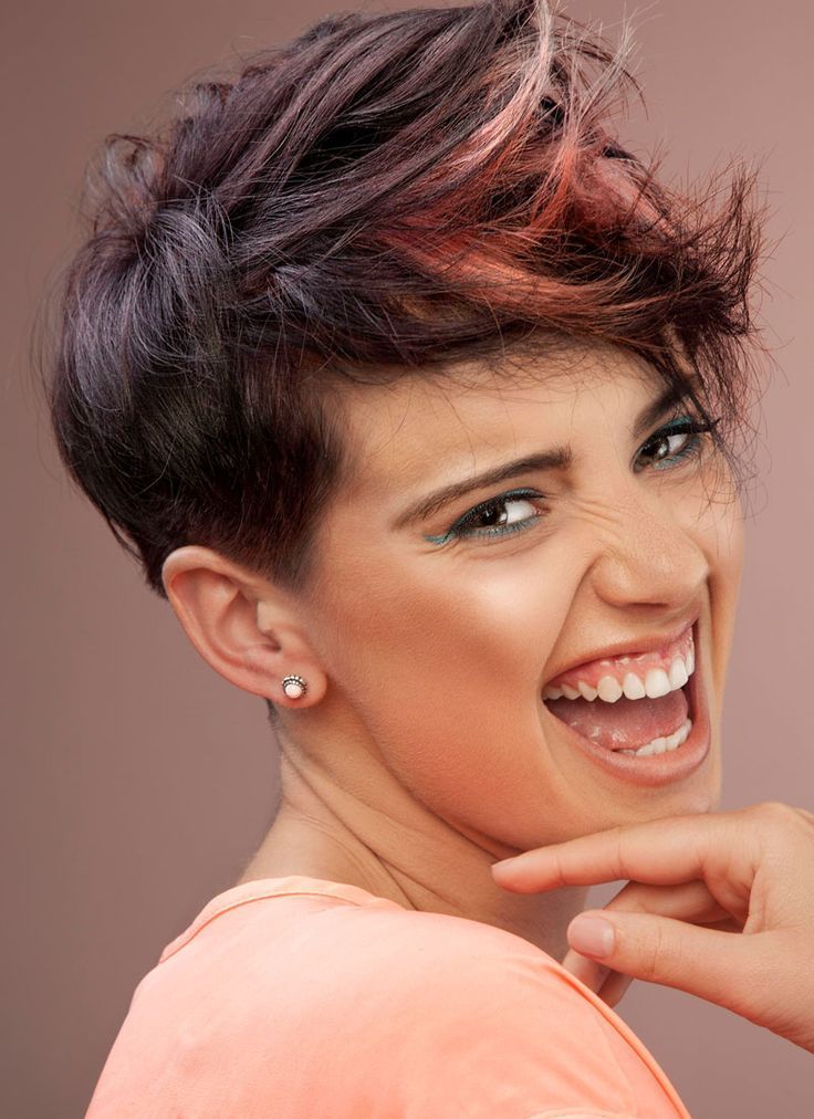 Bildergebnis für kurzhaarfrisuren damen frech fransig Kurzhaarfrisuren Short hair styles Bildergebnis für kurzhaarfrisuren damen frech fransig Kurzhaarfrisuren Short hair styles