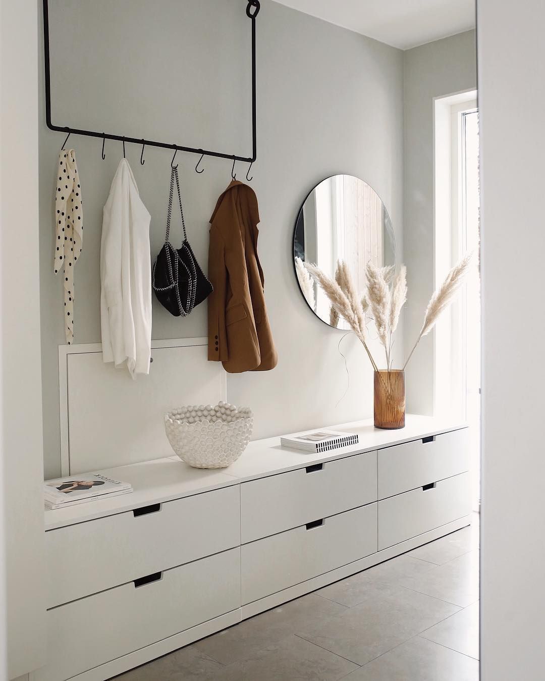 How to decorate your Luxury Entryway - Insplosion Blog - Explore much more than...
