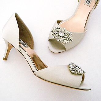 Badgley Mischka Petrina Low Heels Ivory 7m Wedding Shoes Low