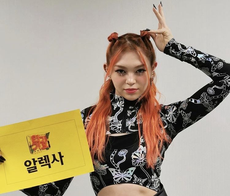 Pin by Amy Cajhotná on AleXa | Alexa, Kpop girls, Female