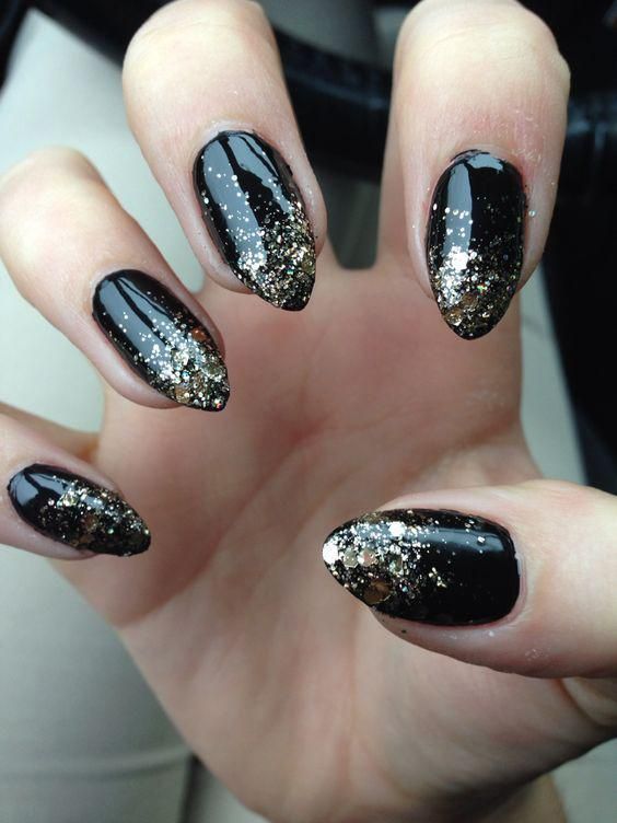 Black Almond Nails, Matte Black Nails, Black Acrylic Nails, Black Nail Art, Almond Acrylic Nails, Black Nails With Gold, Matte Gold, Acrylic Art, Black Art