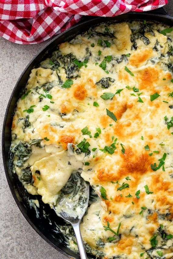Creamy spinach baked ravioli #deliciousfood