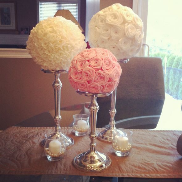 Giant Paper Flowers Поиск в Google бумажная свадьба These Are My Diy Paper Flower Wedding Centerpieces Oh Now This Would Take Some Time But Veryyyyy Cute And Made With