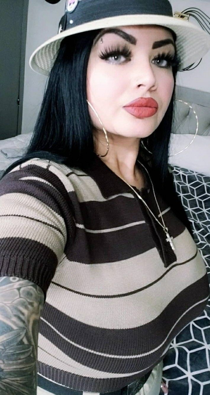 Pin By Rafael Martinez On Chicana Photography Cholo Style Chola Girl pin-by-rafael-martinez-on-chicana-photography-cholo-style-chola-girl