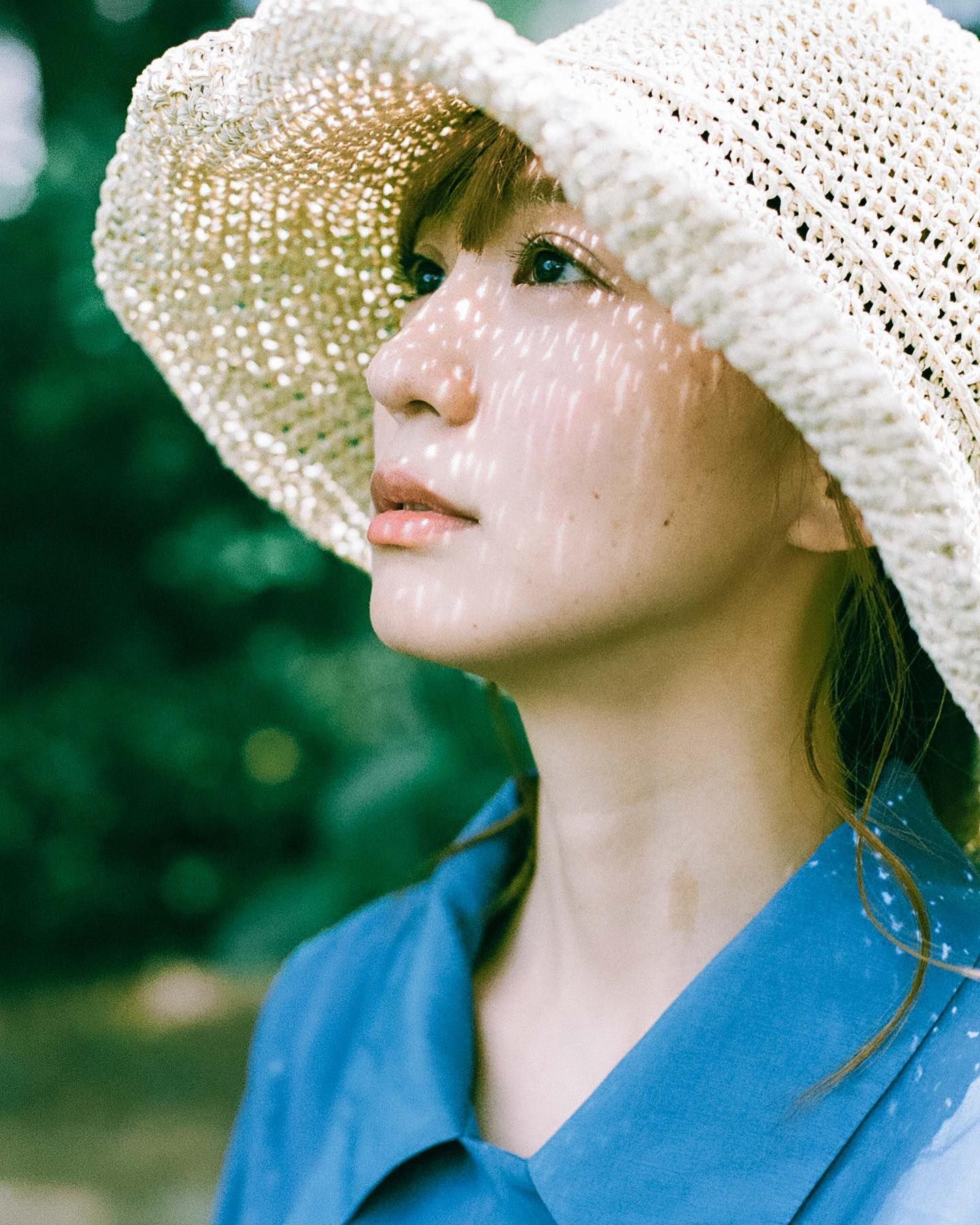 🍀👒👗 #写真好きな人と繋がりたい #カメラ好きな人と繋がりたい #ファインダー越しの私の世界 #一眼レフ女子 #ファインダーは私のキャンパス #単焦点レンズの世界 #ポートレイト #ロケ撮影 #portrait #girl #tokyo #作品撮り #モデル #ポートレート #film #eos1v #フィルムに恋してる #フィルム寫眞 #フィルム写真普及委員会 #フィルムカメラ女子 #フィルムに魅せられて #日々フィルム #麦わら帽子コーデ #lebeccaboutique #麦わら帽子 #フィルムカメラ #フィルムカメラ東京