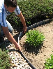 Pound In Plastic Landscape Edging Lawn Edging Small Backyard Landscaping Metal Garden Edging Backyard Landscaping