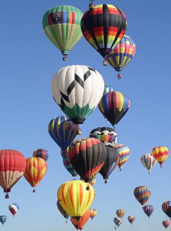 Love Balloon, Big Balloons, Balloon Art, Party Balloons, Hot Air Ballon, Hot Air Balloon Rides, Flying Without Wings, Albuquerque Balloon Fiesta, Balloons Photography