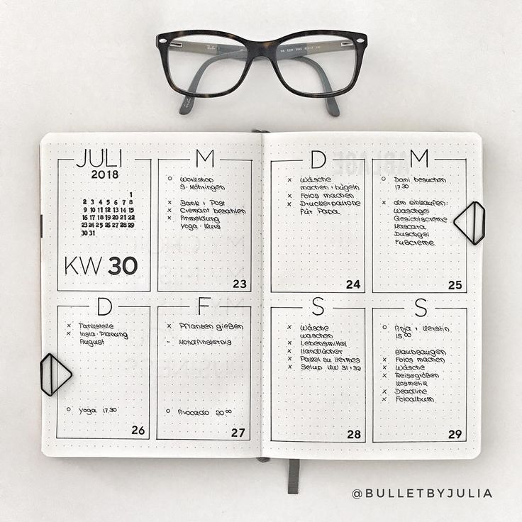 Minimal spreads are great for busy people. Here are sime very simple Bullet Journal weekly layouts for when you don't have time to plan. Bullet Journal School, Bullet Journal Inspo, Bullet Journal Spreads, Bullet Journal Junkies, Bullet Journal Notebook, Bullet Journal Aesthetic, Bullet Journals, Bullet Journal Weekly Spread Layout, Bujo Weekly Spread