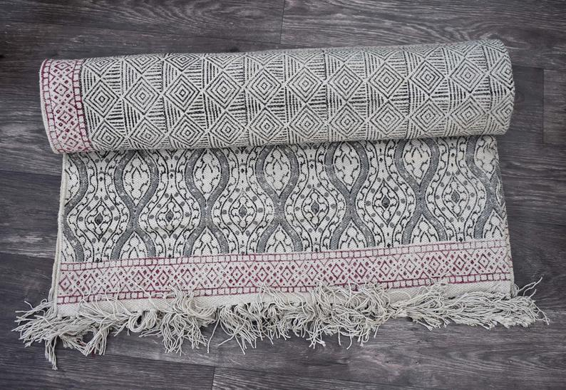 Large 6x9 feet rug handmade rug indian rug block print rug | Etsy Kantha Quilt, Printed Rugs, Printing On Fabric, Crochet Doily, Queen Size Blanket, Quilted Baby Blanket, Solid Rugs, Dhurrie Rugs, Indian Rugs