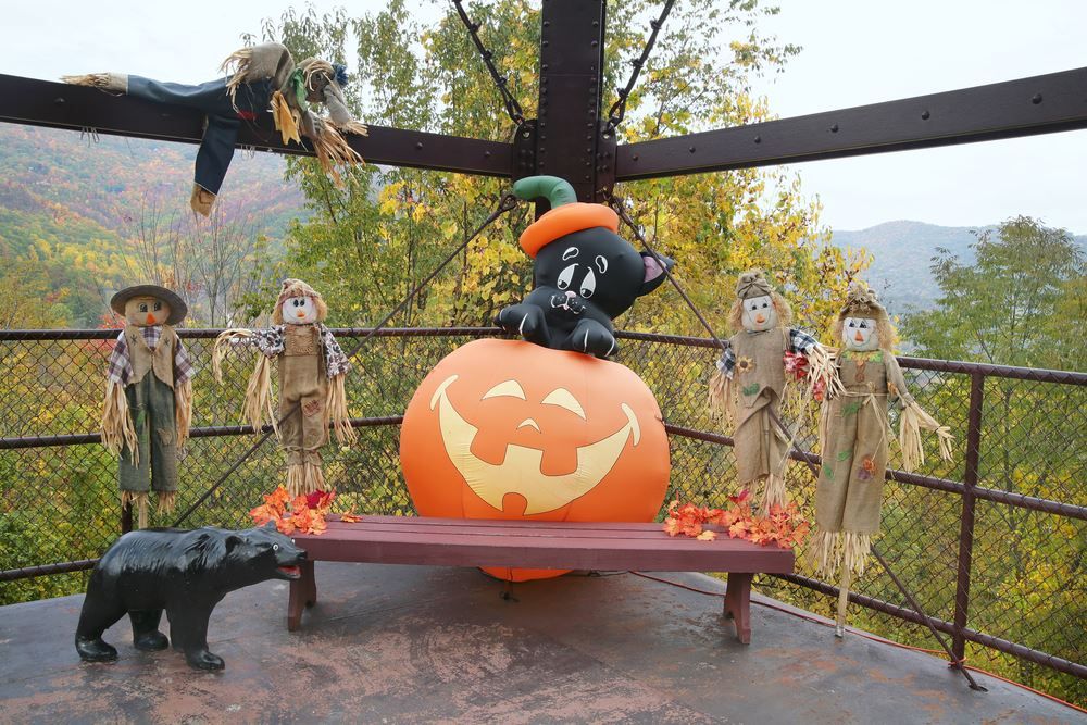 Boo! It�s time to think Halloween in the Smoky Mountains