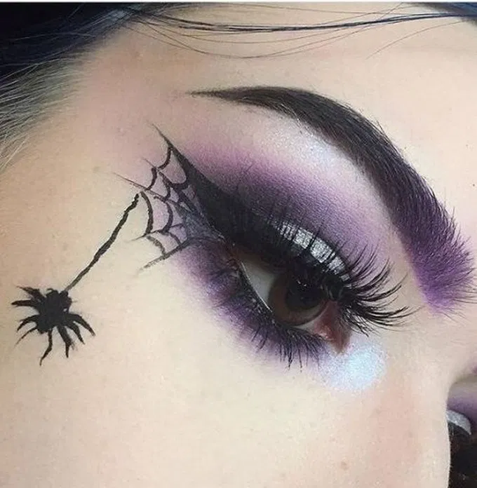 12 Scary Devilish Halloween Makeup Looks for Beginners 1
