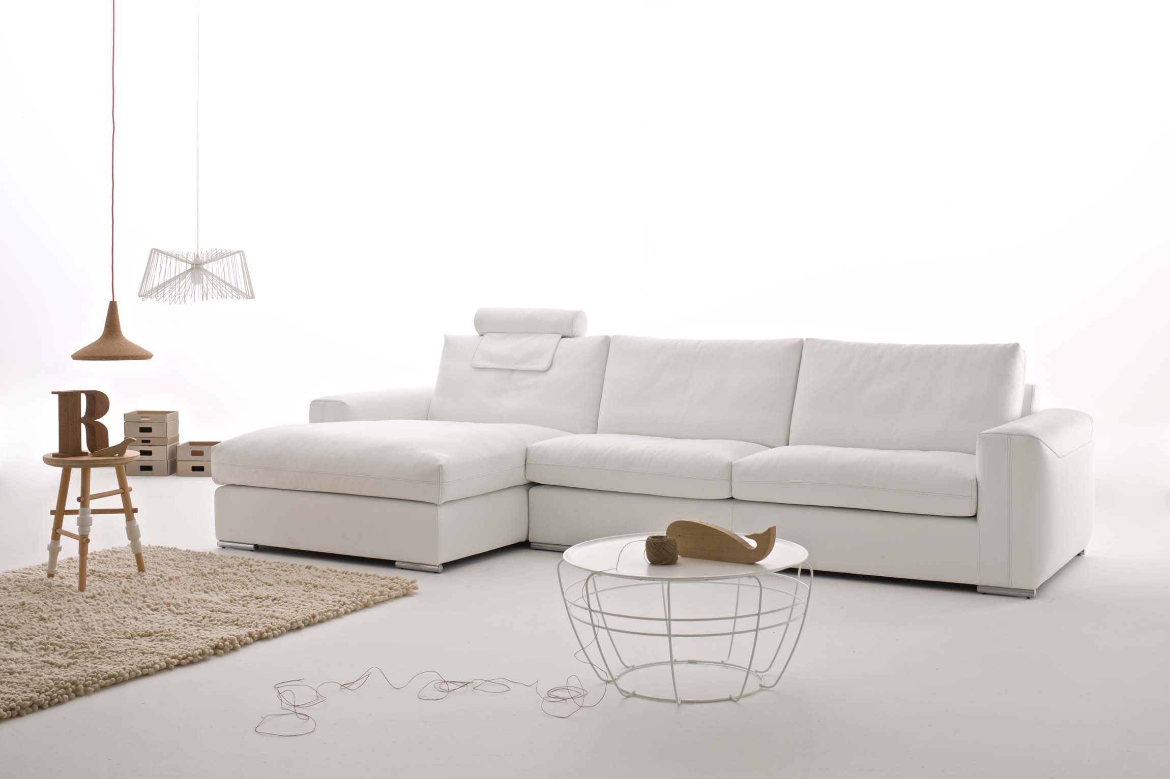 Wild #sofa designed by enzo ballardini by #alberta #pacific ... Divano moderno in pelle