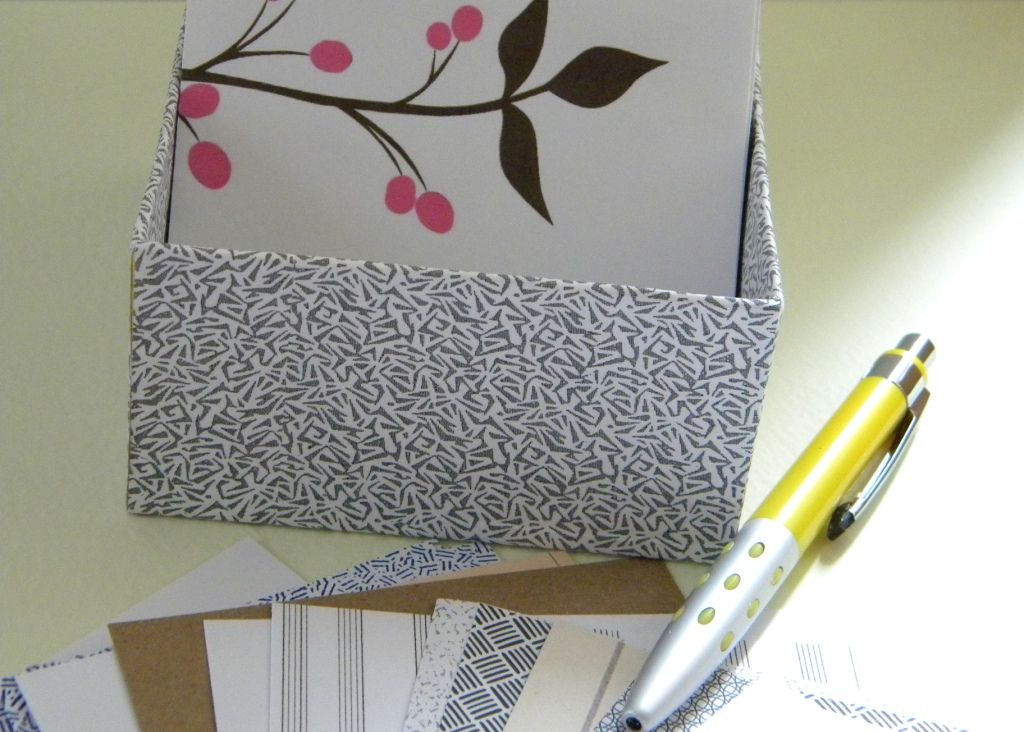 homework: Inkling: scratch paper memo boxes Memo Paper, Scrap Paper, Note Paper, Scrapbook Paper, Scrapbooking, Paper Projects, Craft Projects, Paper Crafts, Craft Ideas