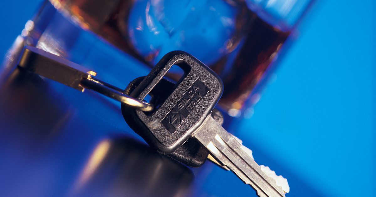 como abrir un auto con llaves dentro