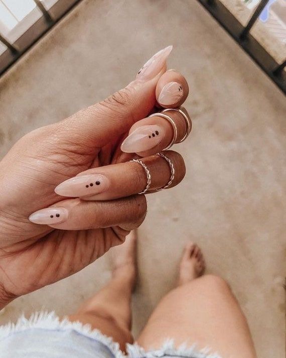 NEUTRAL GIRL-Press on Nails- luxury nails-glue on nails-fake nails-nude nails-aesthetics nails-neutral nails-reusable nails