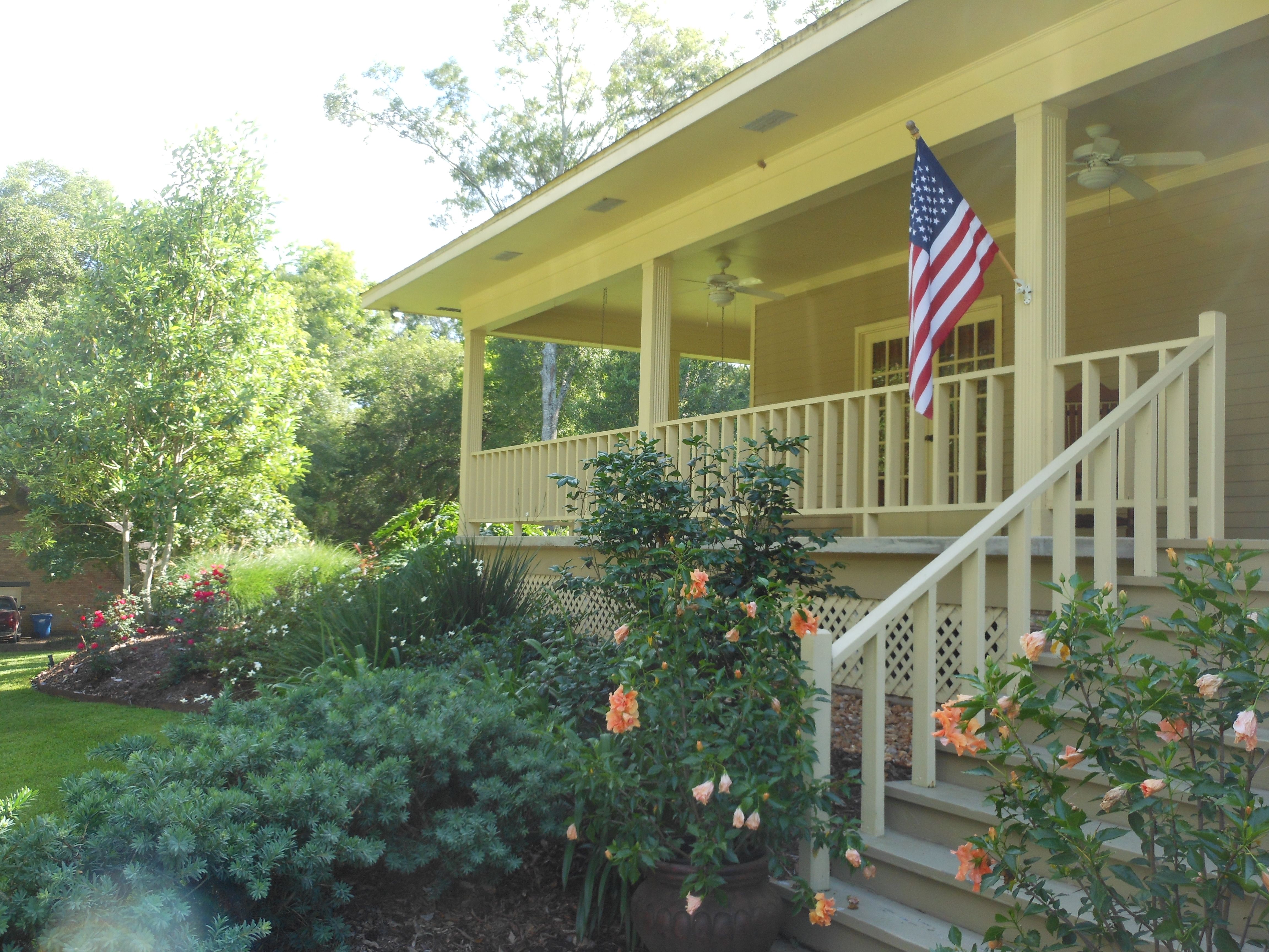 Landscaping to enhance a front entrance. | Outdoor structures, Front