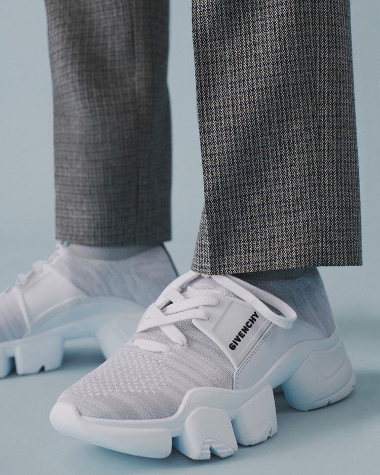 JAW SNEAKERS: The Jaw low knitted sneakers in white and pale grey from ...