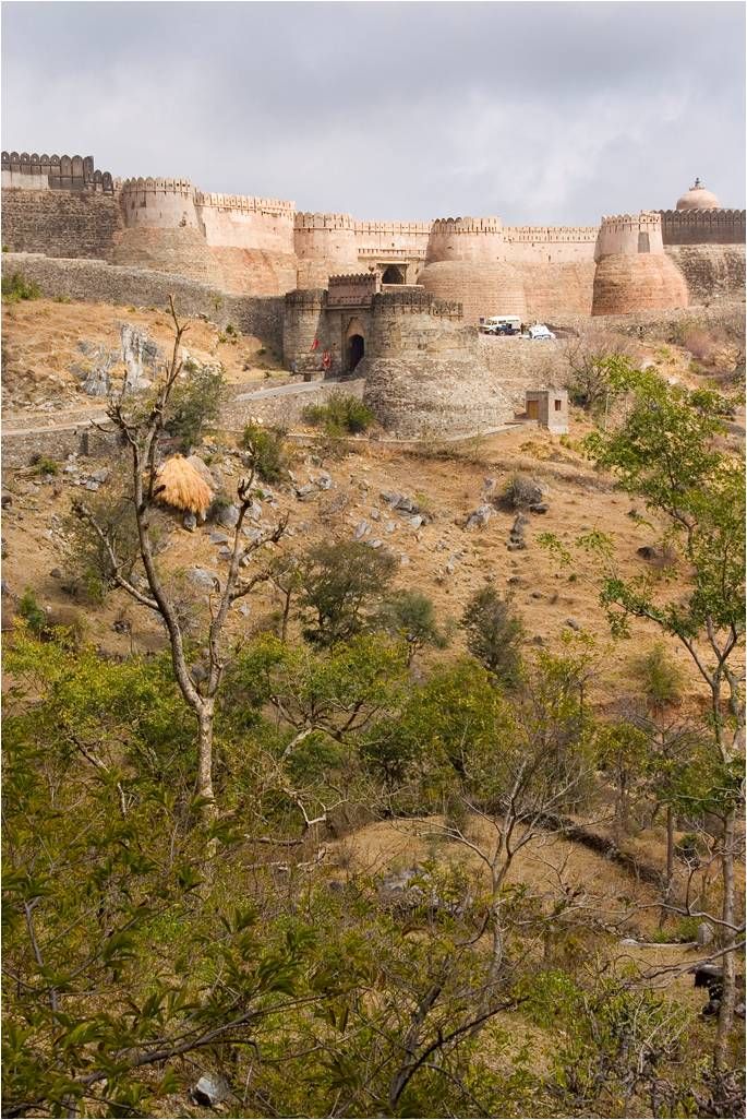 Kumbhalgarh The Great Wall Of India India Architecture India Travel Places To Visit Kumbhalgarh The Great Wall Of India India Architecture India Travel Places To Visit