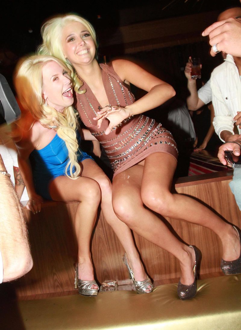 Free Upskirt Video Clubbing.