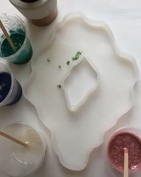 Epoxy Resin Geode Wall Art - DIY - So FUN! Epoxy Resin Geode Wall Art - DIY - So FUN!