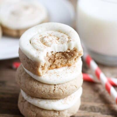 Soft Cinnamon Roll Sugar Cookies - I Heart Naptime Cinnamon Sugar Cookies Recipe, Rolled Sugar Cookie Recipe, Cinnamon Roll Recipe Homemade, Chewy Sugar Cookies, Cinnamon Recipes, Easy Cinnamon, Easy Cookie Recipes, Cookies Recipes Christmas, Easy Cookies