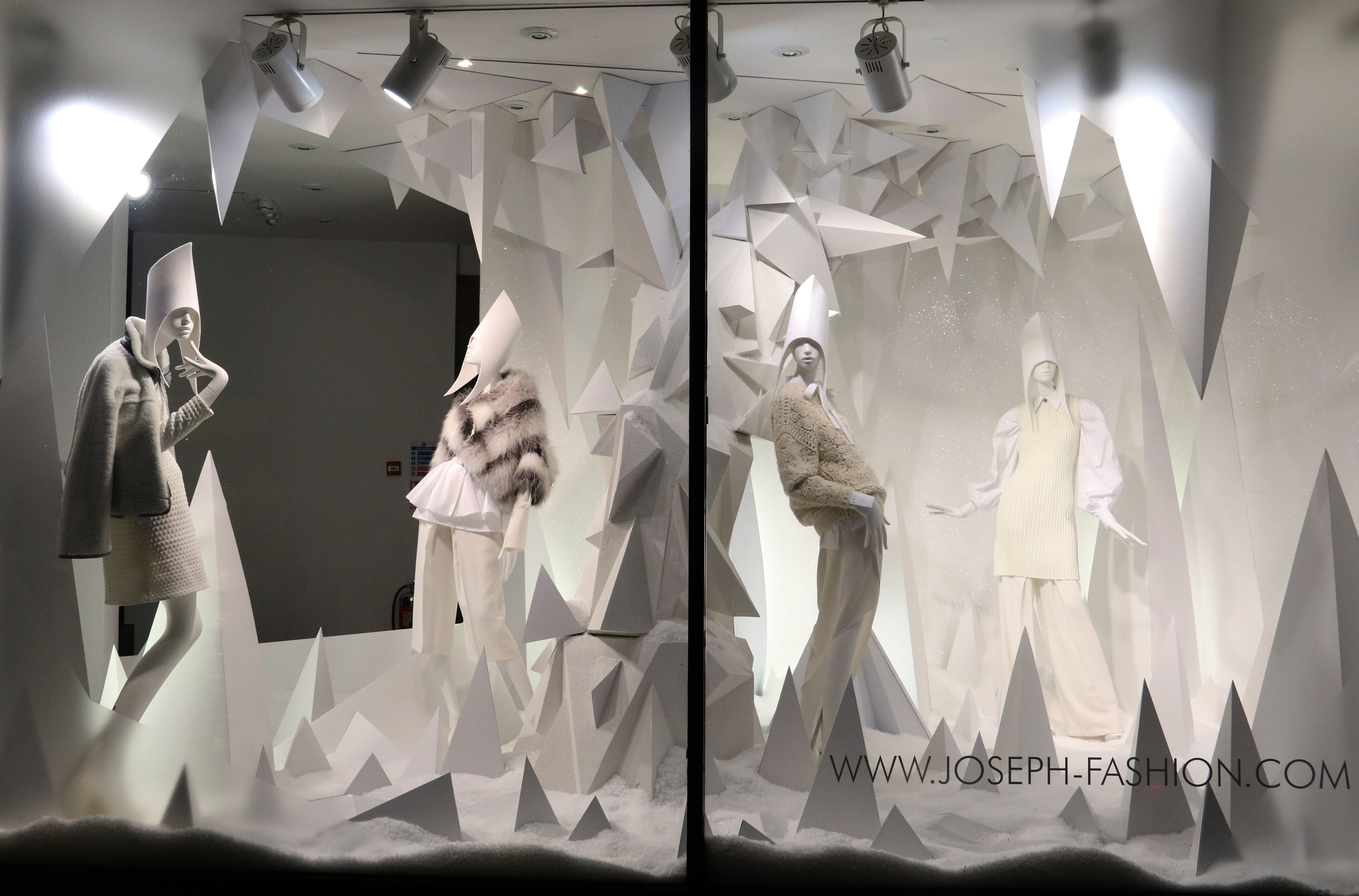 Best Window Displays Is A Platform With Creative And Inspirational Where The Dressers Visual Merchandisers Who Create These Best Window Displays Is A Platform With Creative And Inspirational Where The Dressers Visual Merchandisers Who Create These