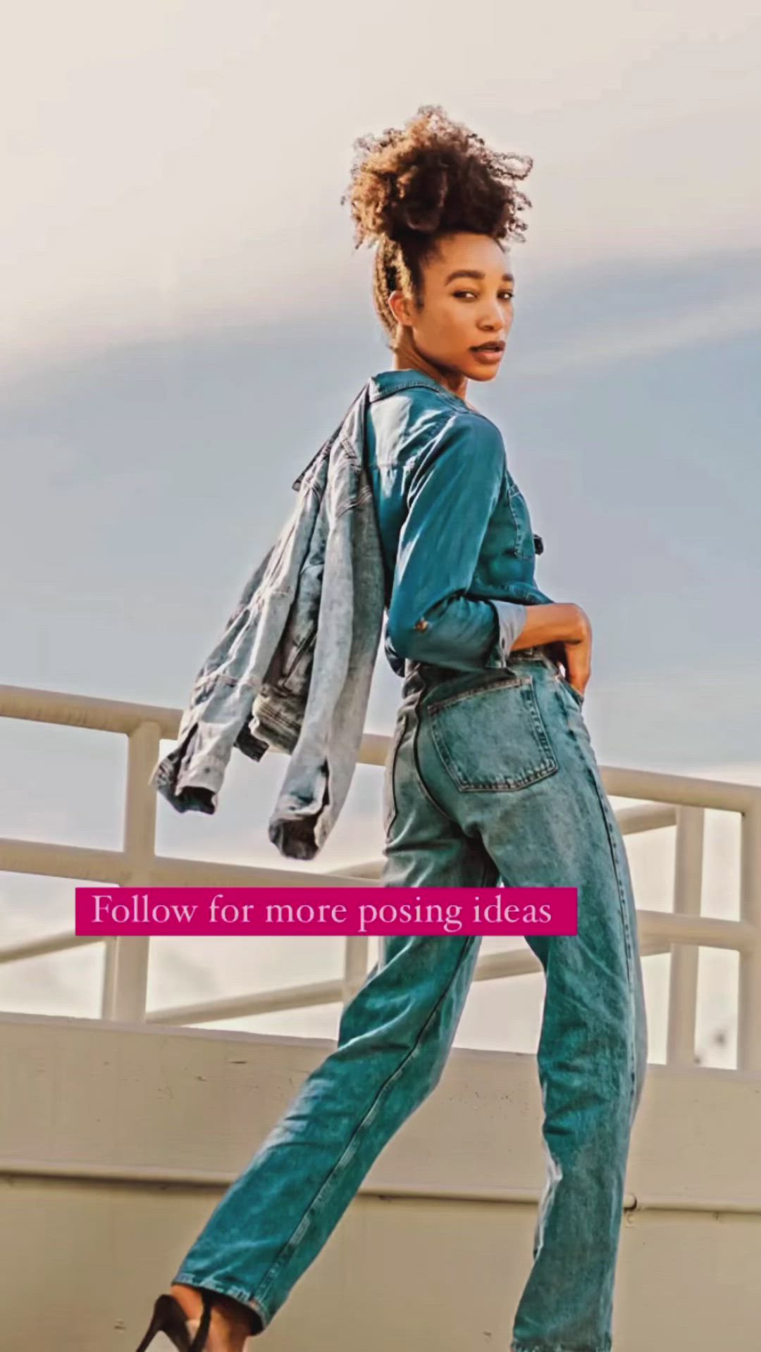 POSE REFERENCE. POSING IDEAS. POSE TIPS. CONFIDENT WOMEN. PHOTOGRAPHY